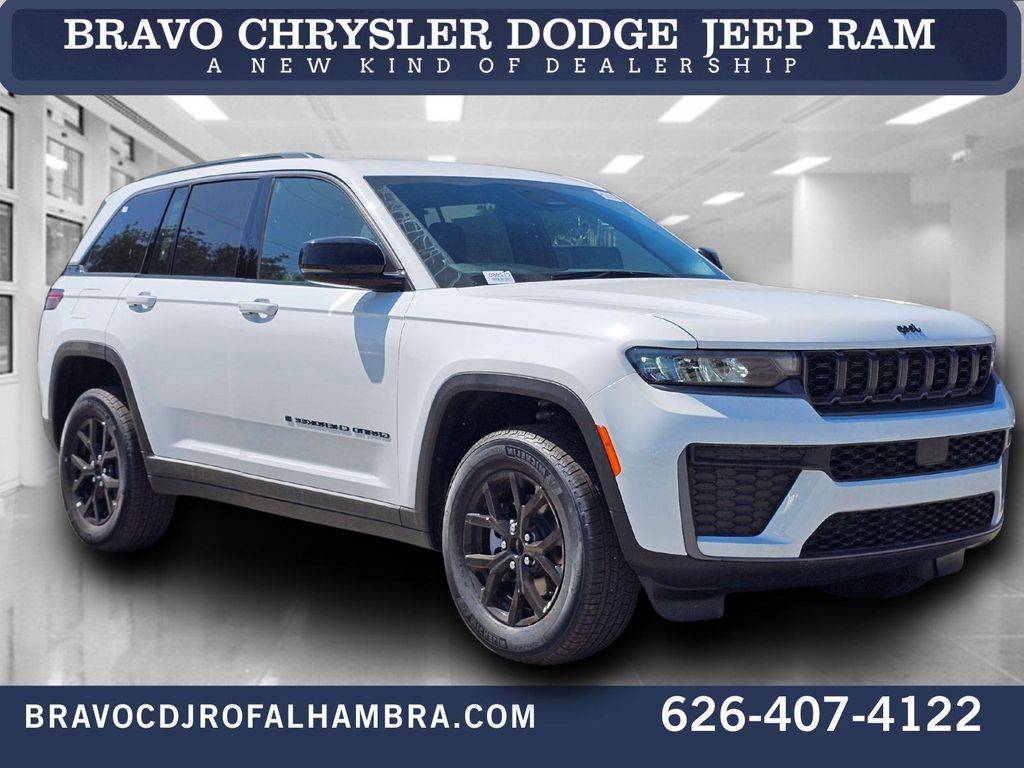 New 2026 Jeep Grand Cherokee Altitude