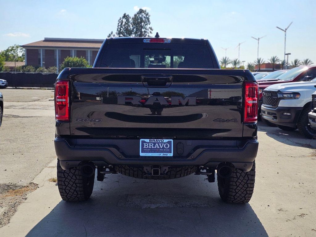 2026 RAM 1500 RHO CREW CAB 4X4 5'7' BOX 照片 6