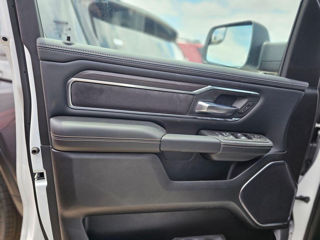 2026 RAM 1500 LARAMIE 缩略图 14