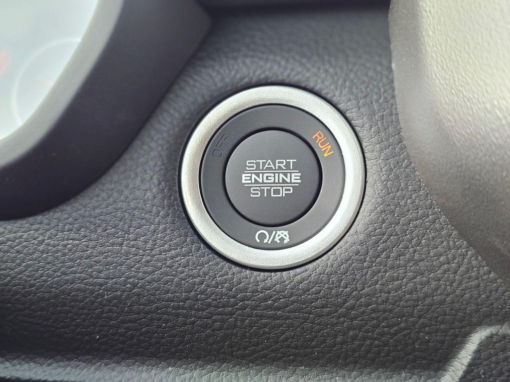 صورة مصغرة 13 لـ 2026 RAM 1500 LARAMIE