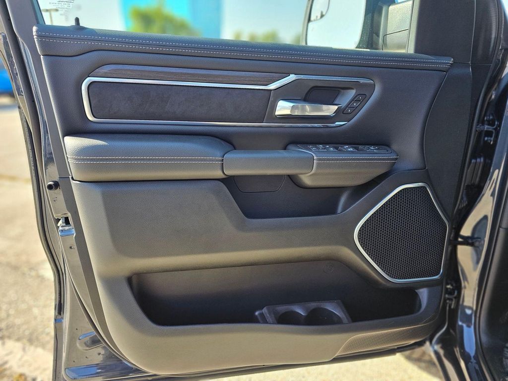 صورة مصغرة 20 لـ 2026 RAM 1500 LARAMIE
