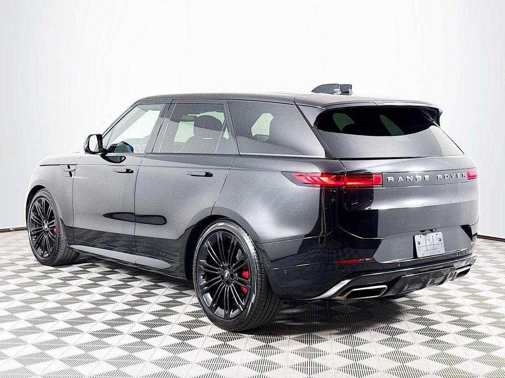 2024 LAND Rover RANGE ROVER SPORT SE photo 7
