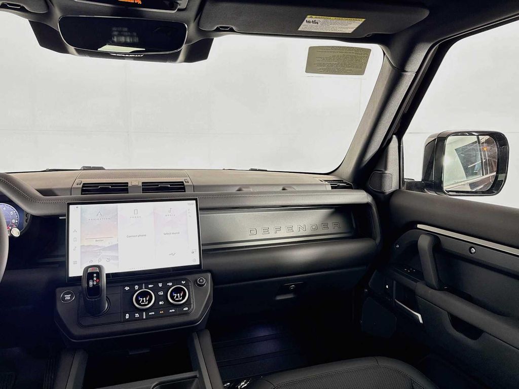 2026 LAND Rover DEFENDER P300 S 缩略图 30
