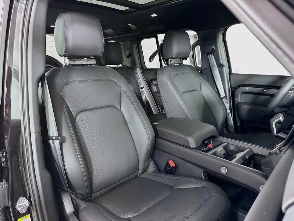 2026 LAND Rover DEFENDER P300 S 缩略图 26