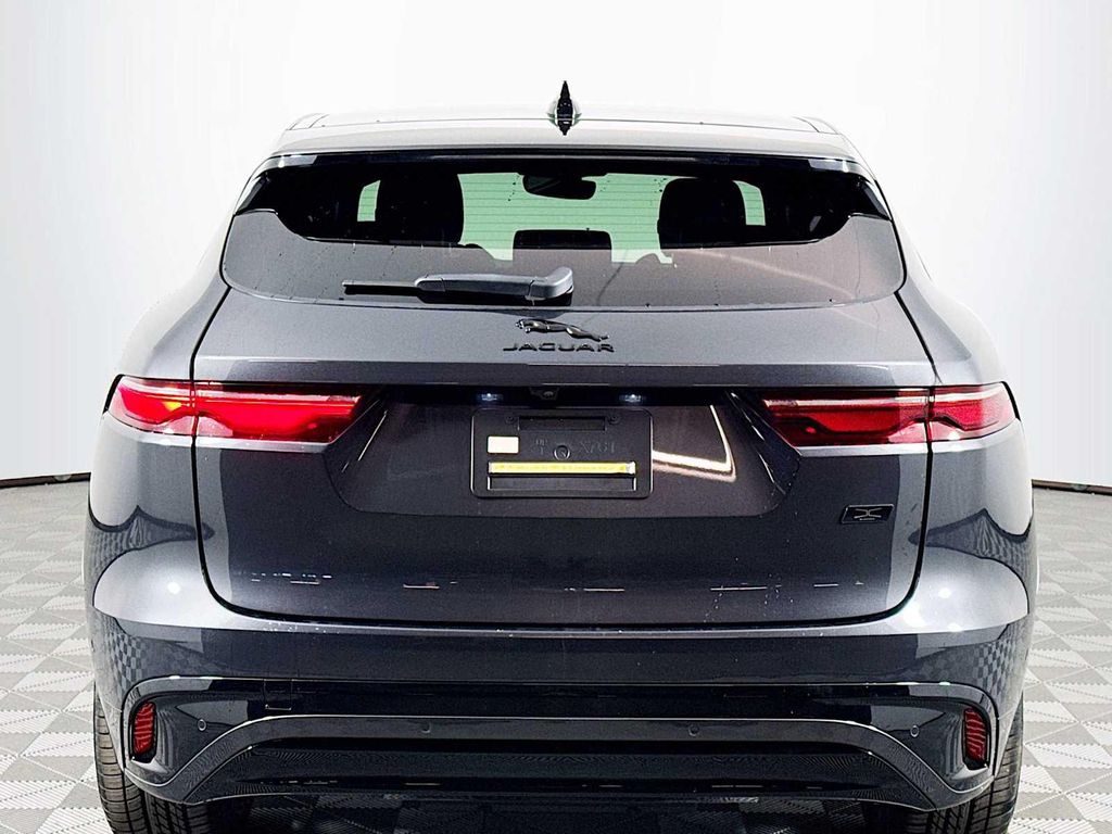 صورة 6 لـ 2026 JAGUAR F-PACE R-DYNAMIC S P250 AWD AUTOMATIC