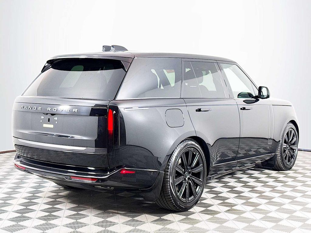 صورة 5 لـ 2026 LAND Rover RANGE ROVER P550E SE