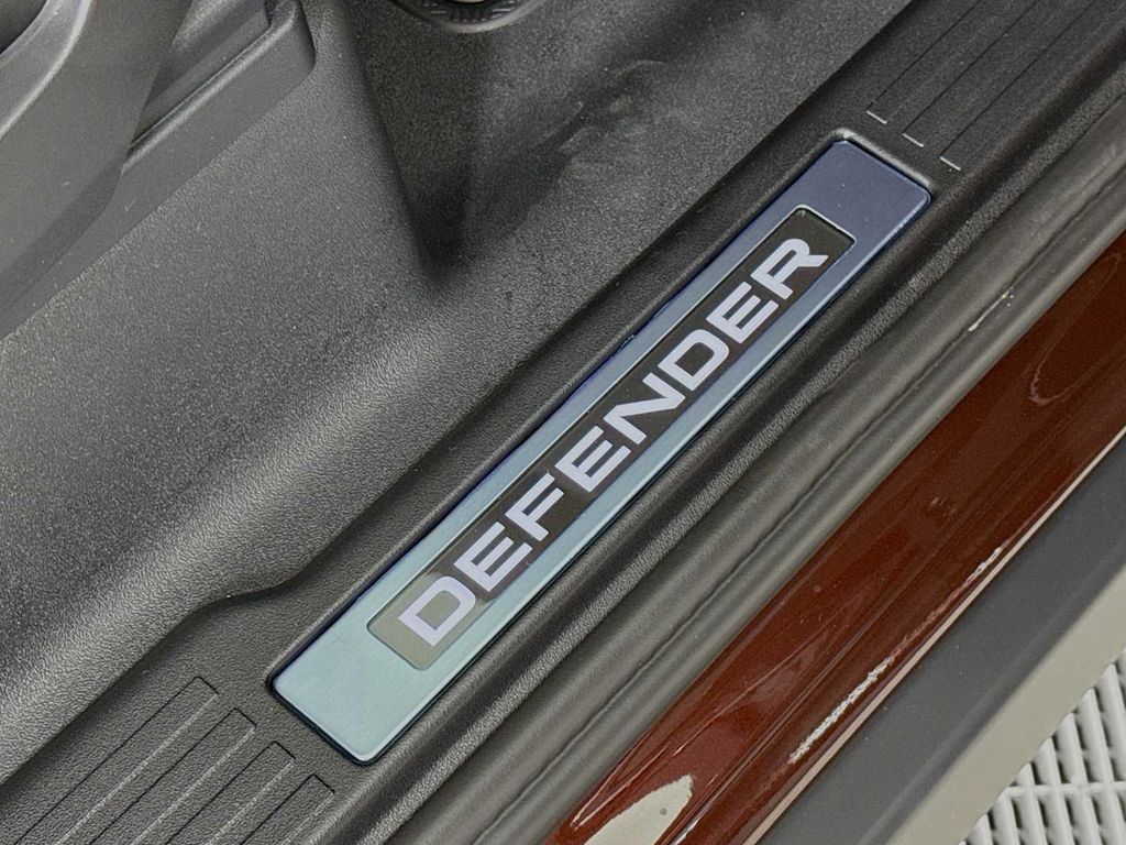 2026 LAND Rover DEFENDER P400 X-DYNAMIC SE — миниатюра 30