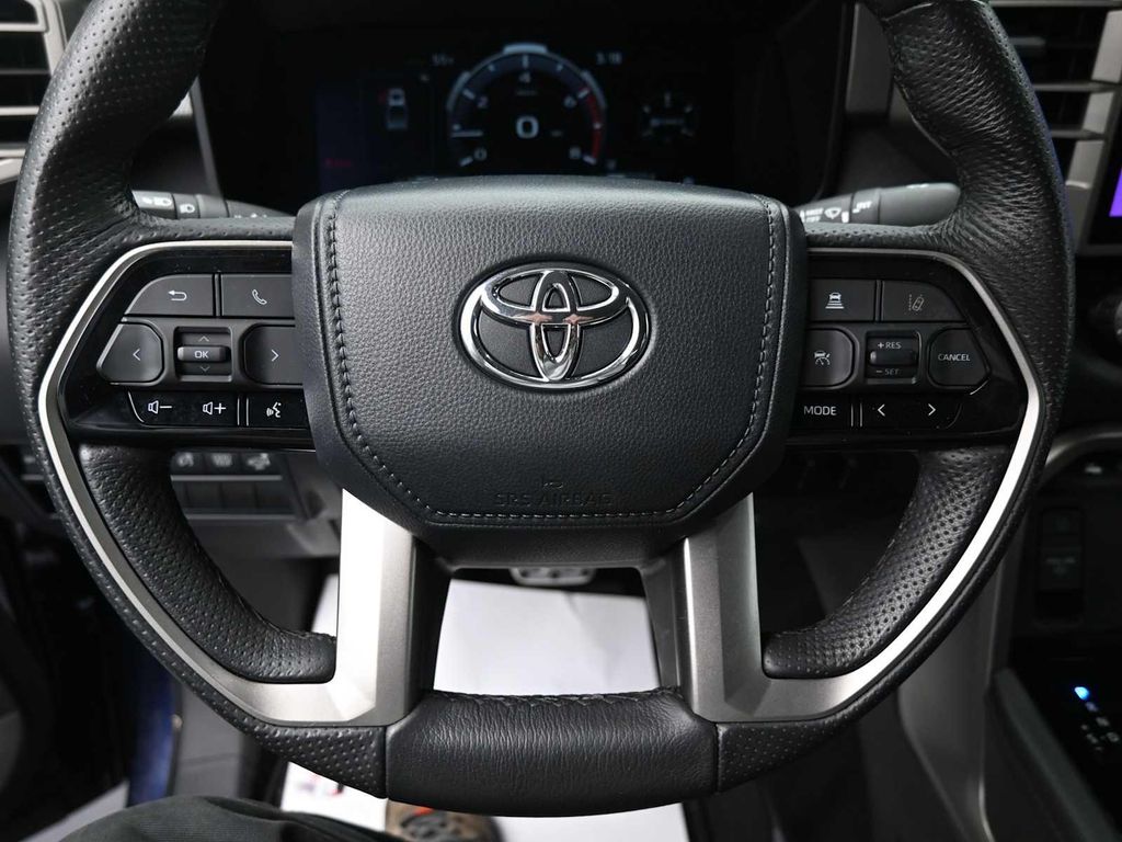 TOYOTA TUNDRA - 6