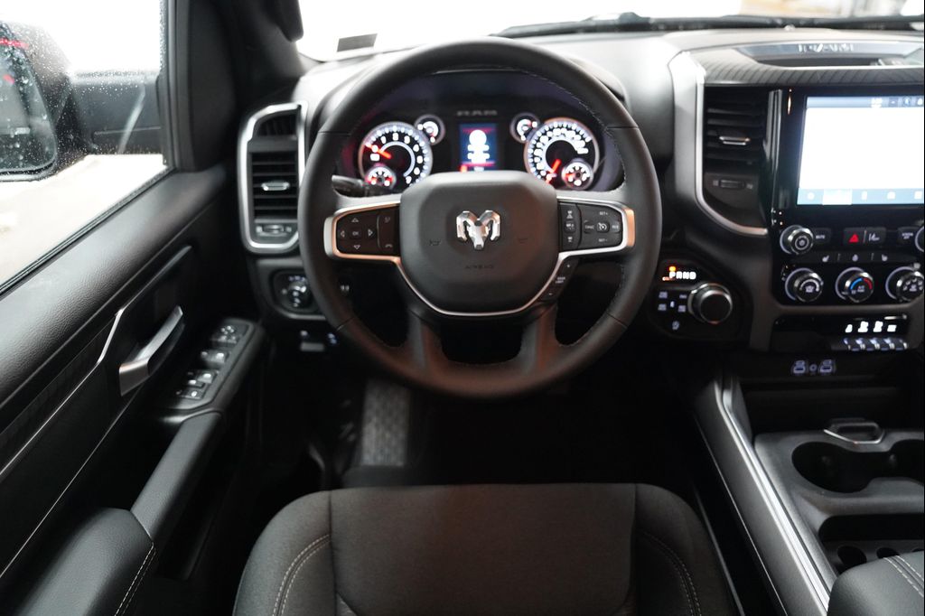 2026 RAM 1500 BIG HORN/LONE STAR — миниатюра 12