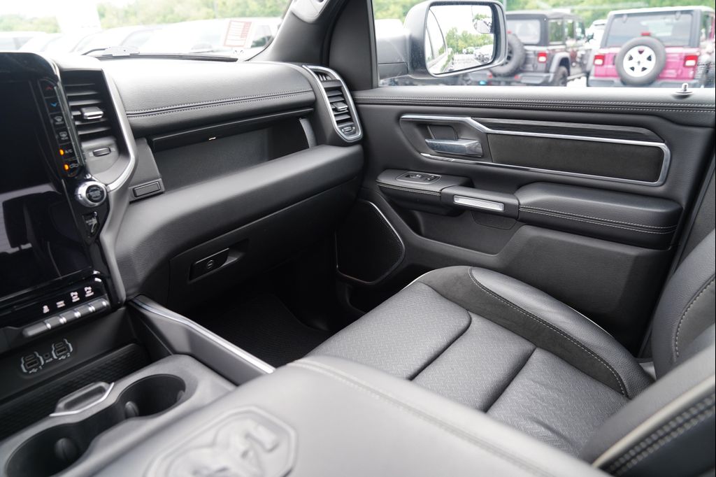 2023 RAM 1500 LARAMIE — миниатюра 13