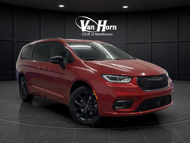 New 2026 Chrysler Pacifica Limited