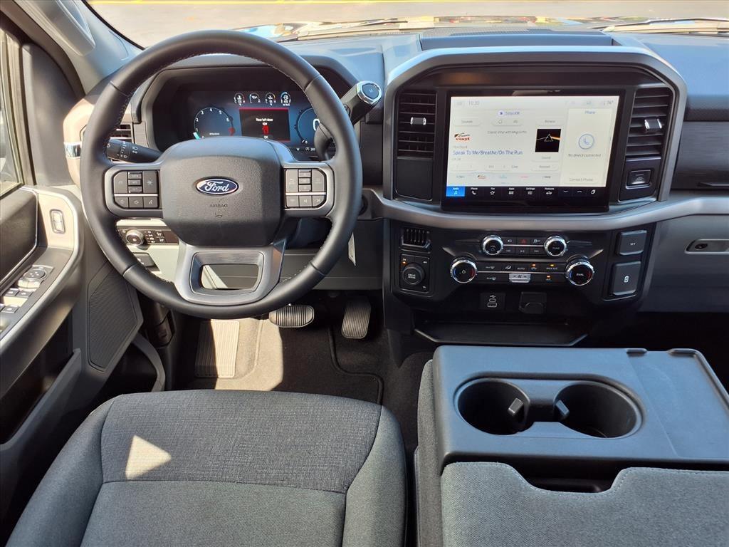 2025 FORD F-150 XLT photo 5