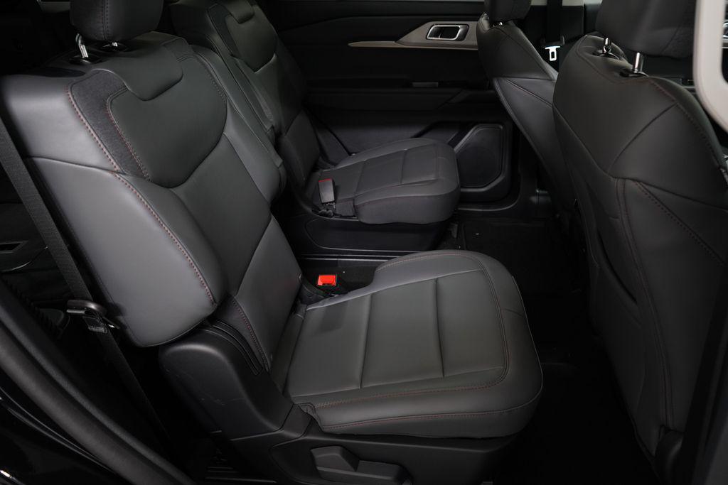 صورة مصغرة 32 لـ 2026 FORD EXPLORER ACTIVE