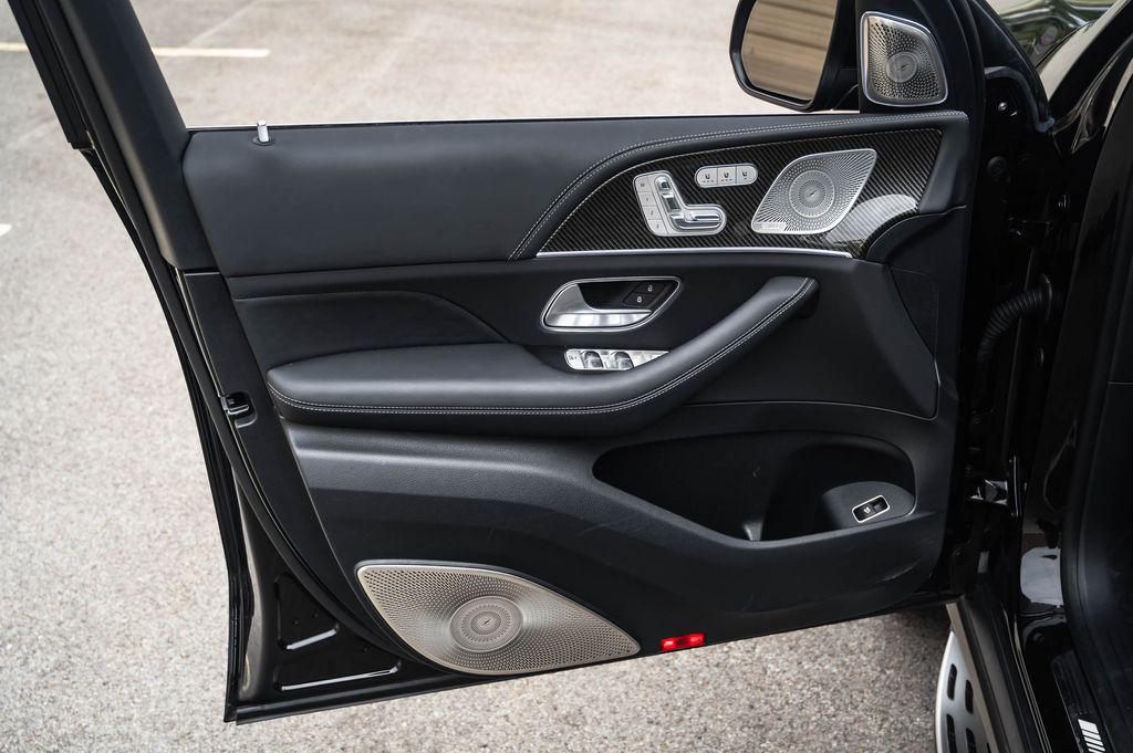 صورة مصغرة 23 لـ 2025 Mercedes-BENZ AMG GLS 63 BASE