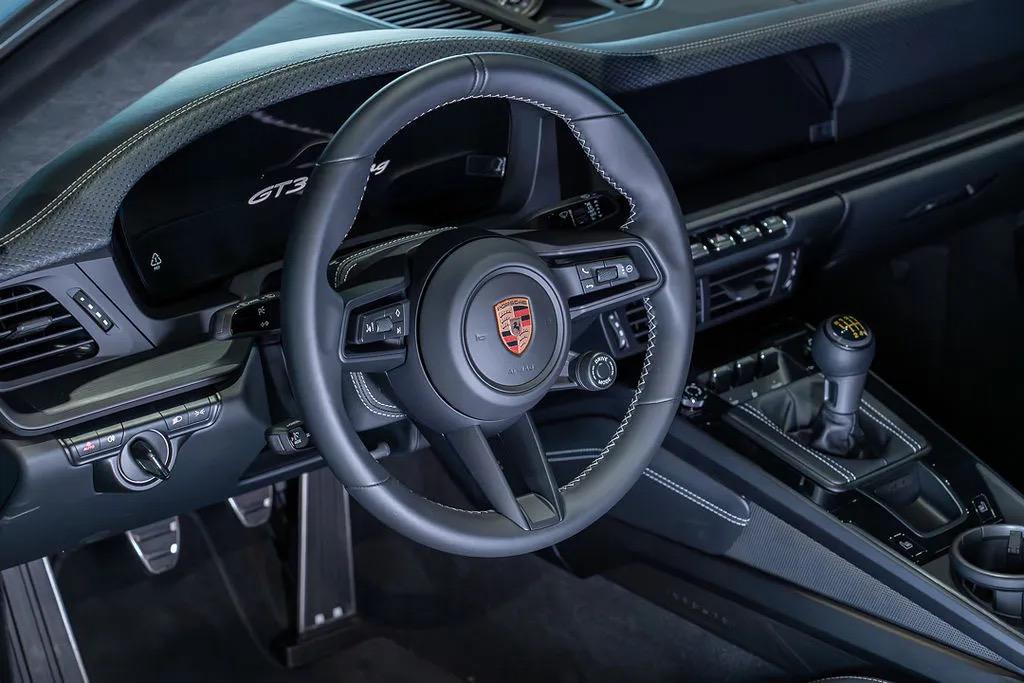 2026 Porsche 911 GT3 W/TOURING PACKAGE — фото 9
