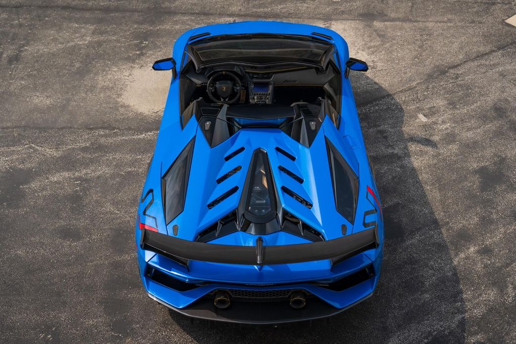 2021 Lamborghini AVENTADOR SVJ SVJ — фото 9