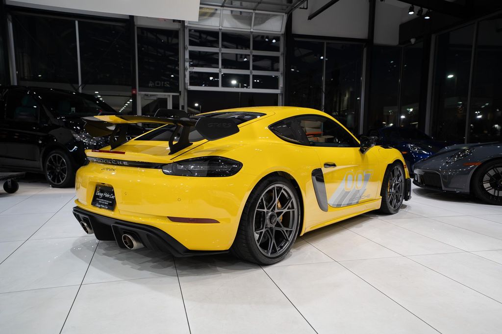 2024 Porsche 718 CAYMAN GT4 RS — фото 4