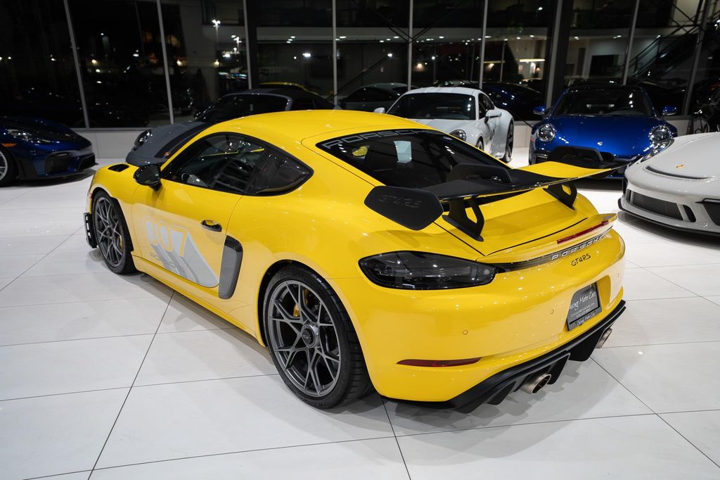 2024 Porsche 718 CAYMAN GT4 RS — фото 2