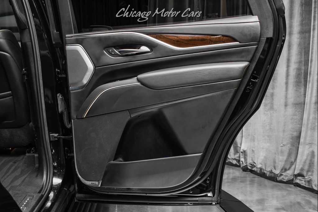 صورة 44 لـ 2021 Cadillac ESCALADE SPORT PLATINUM