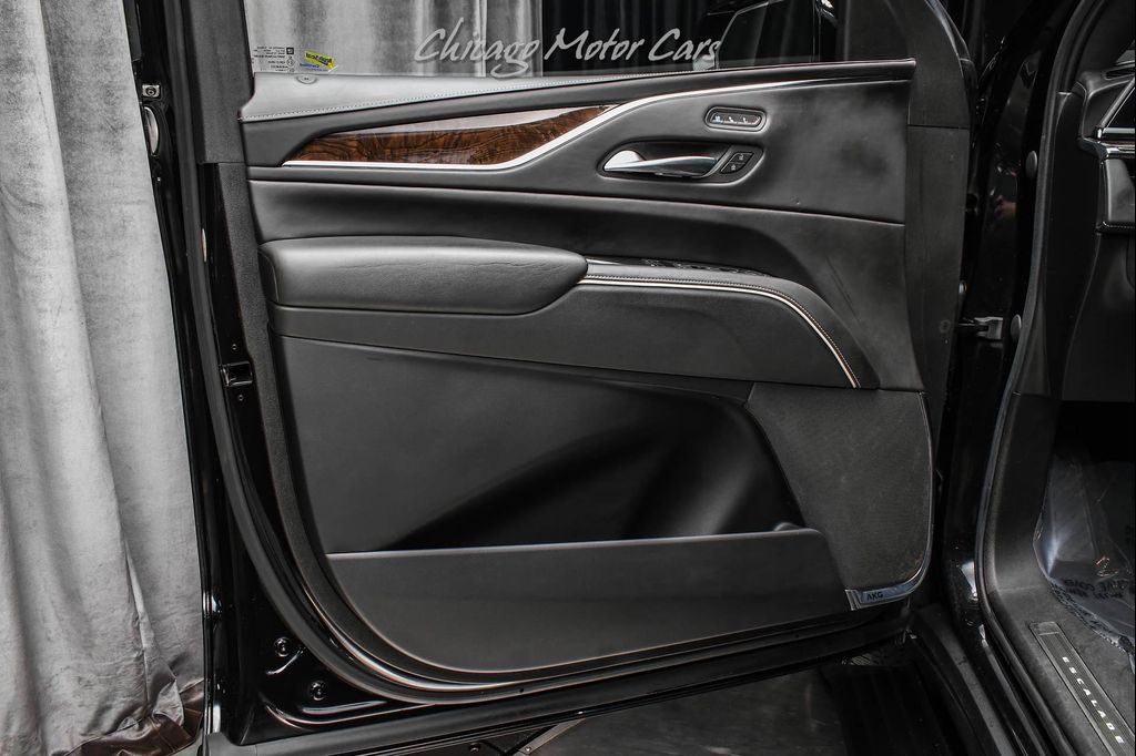 صورة 39 لـ 2021 Cadillac ESCALADE SPORT PLATINUM
