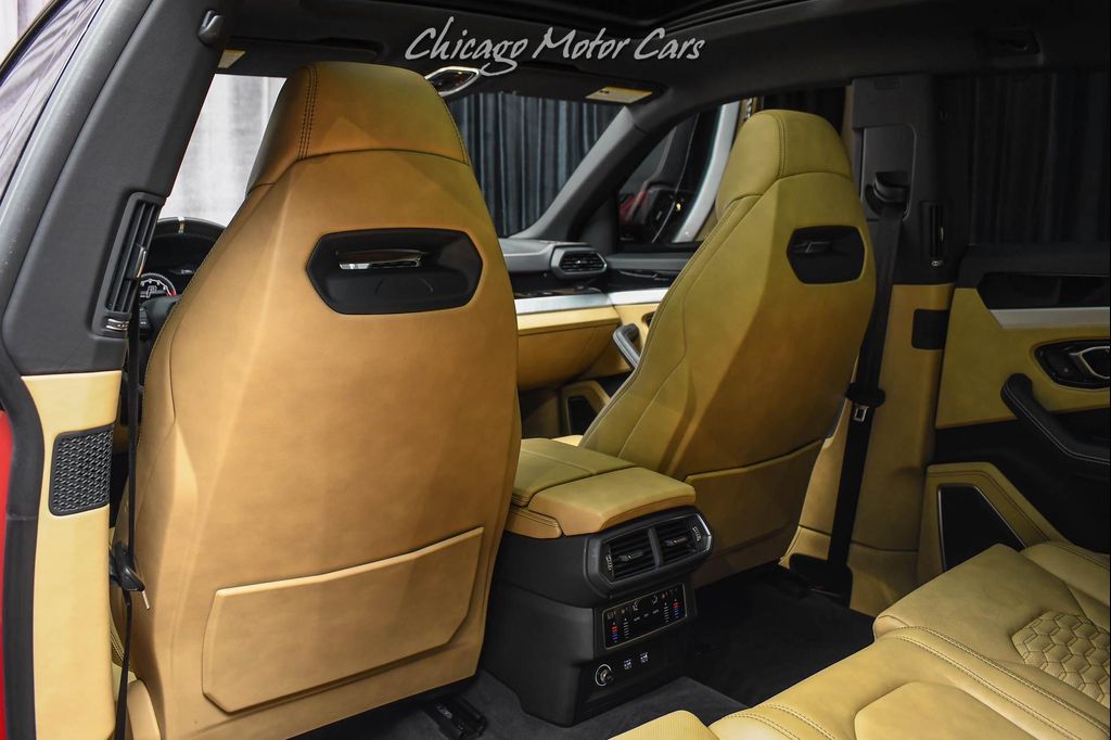صورة مصغرة 26 لـ 2021 Lamborghini URUS SUV