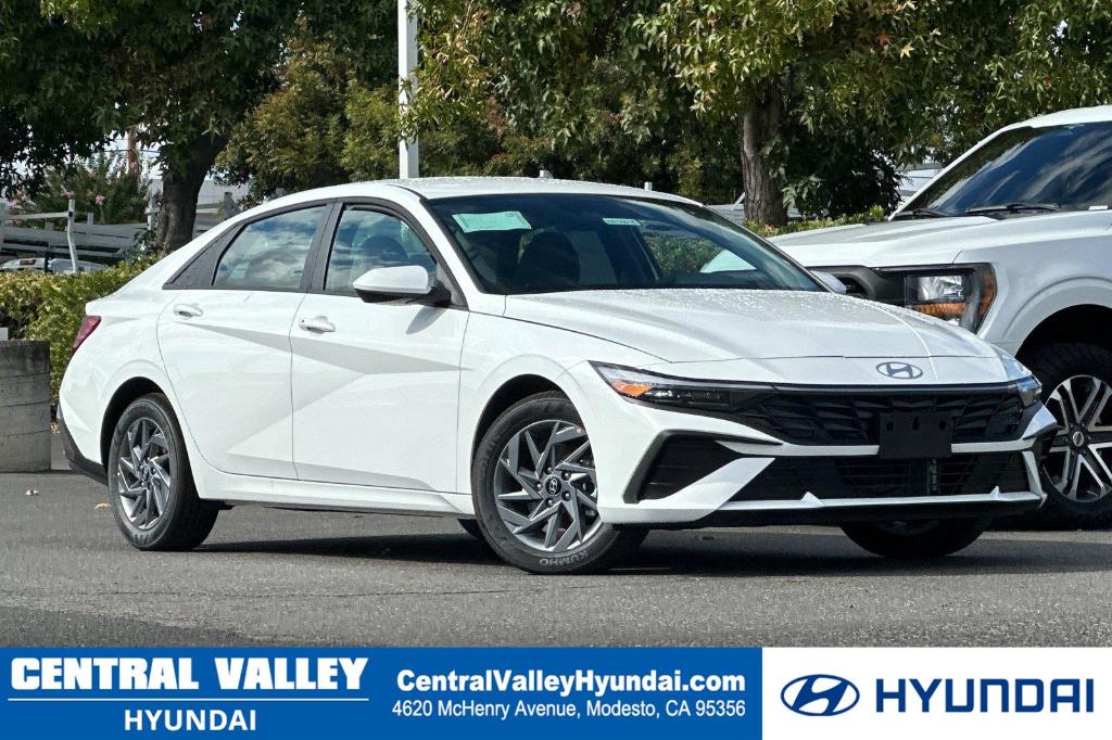 New 2026 Hyundai ELANTRA HEV Blue