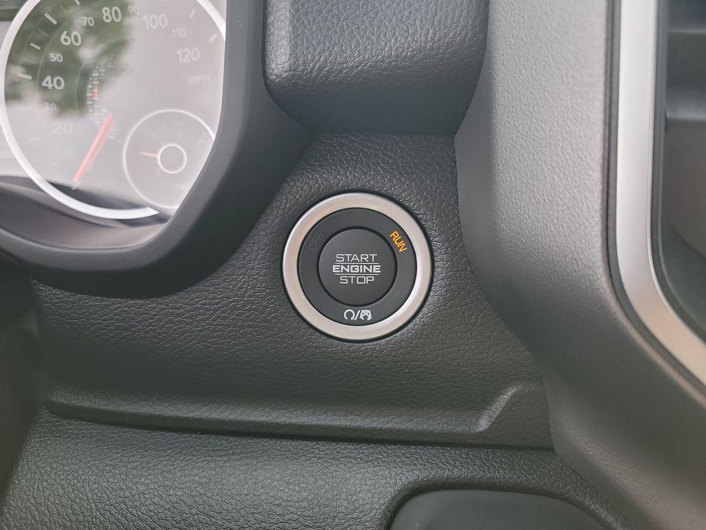 صورة مصغرة 21 لـ 2026 RAM 1500 EXPRESS