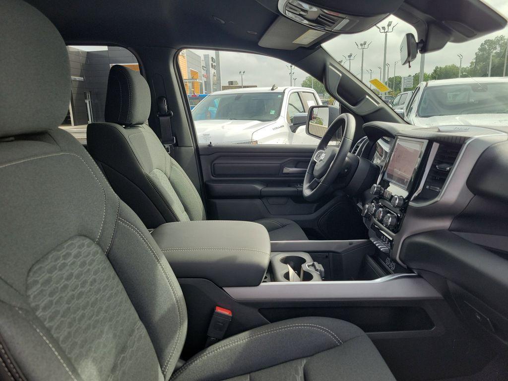 2026 RAM 1500 EXPRESS — миниатюра 31
