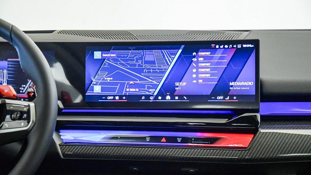 صورة مصغرة 18 لـ 2027 BMW M5 BASE