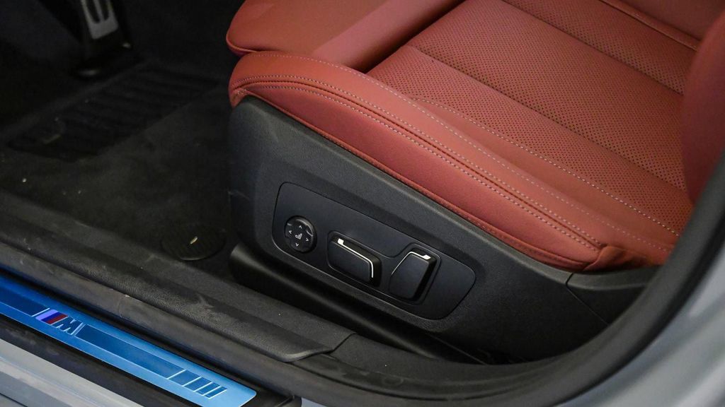 2026 BMW 330 330I — миниатюра 24