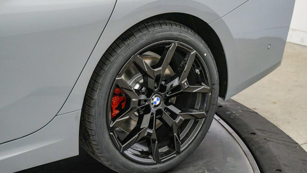2026 BMW 330 330I — миниатюра 11