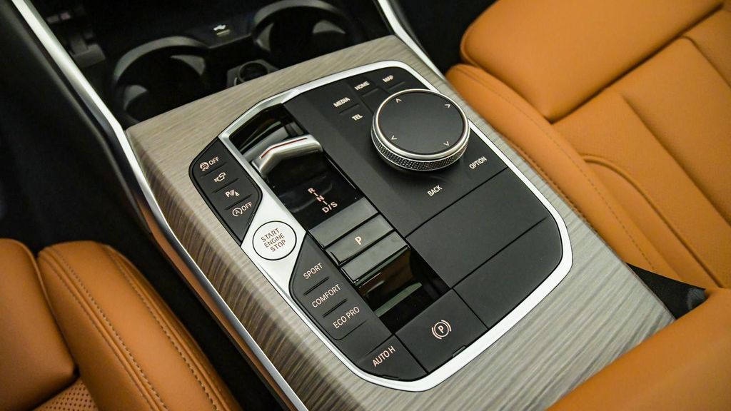 2026 BMW 330 NA — миниатюра 20