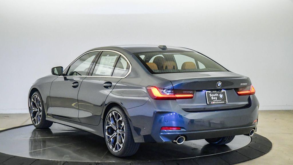 صورة 2 لـ 2026 BMW 330 NA
