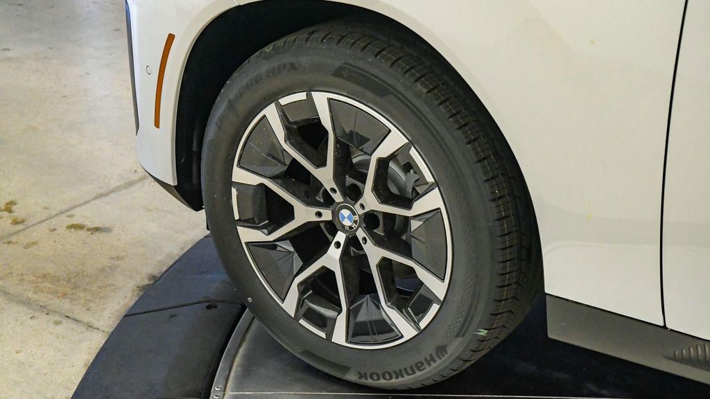 صورة 10 لـ 2026 BMW X3 30 XDRIVE