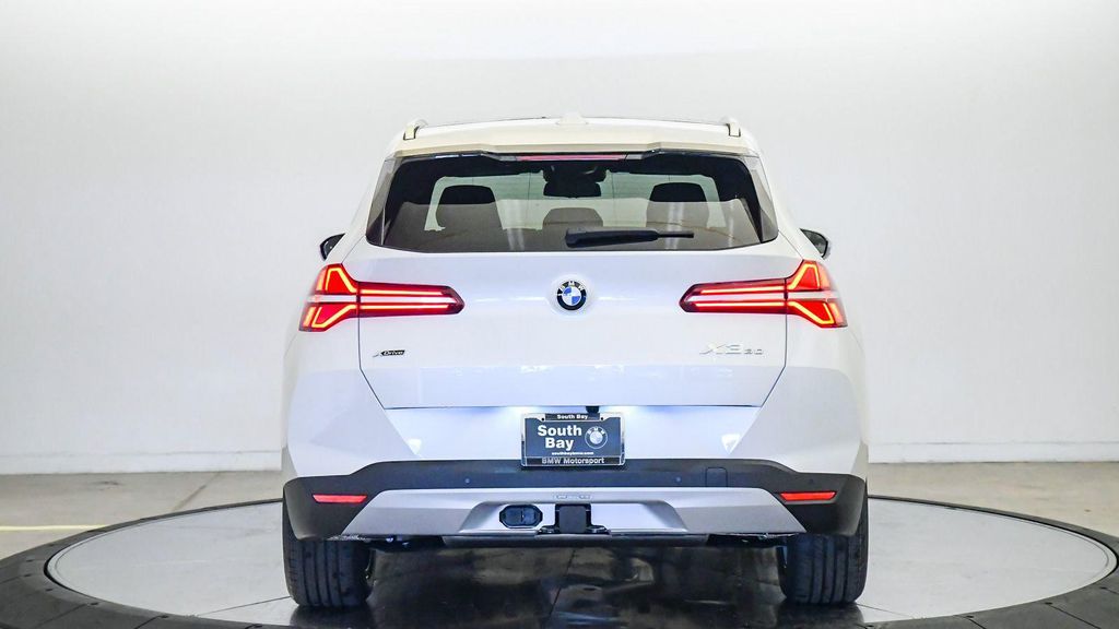 صورة 3 لـ 2026 BMW X3 30 XDRIVE