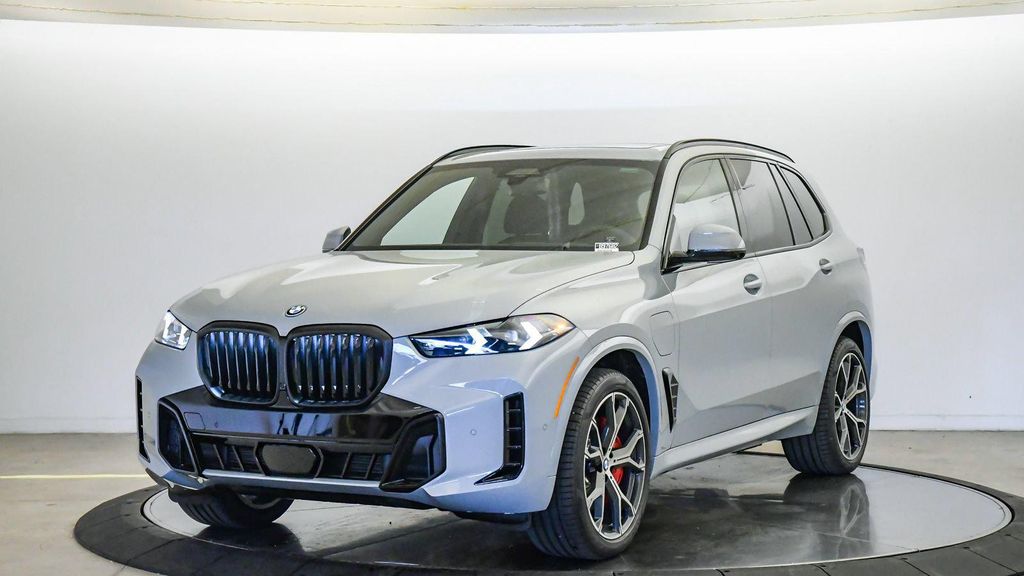New 2026 BMW X5 PHEV xDrive50e