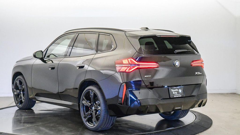 صورة 2 لـ 2026 BMW X3 30 XDRIVE