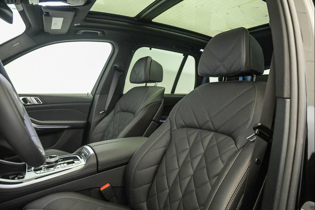 صورة مصغرة 19 لـ 2026 BMW X5 XDRIVE40I