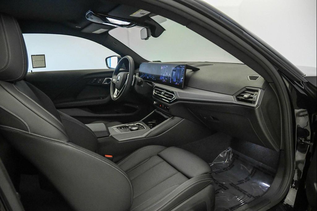 2024 BMW 230 230I — миниатюра 15
