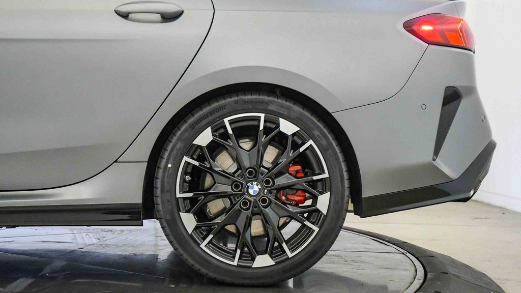 2026 BMW M235 GRAN COUPE XDRIVE — миниатюра 12