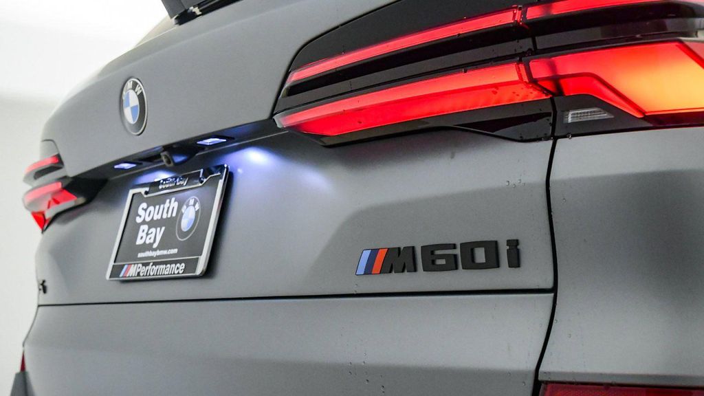 2026 BMW X5 M60I — миниатюра 14