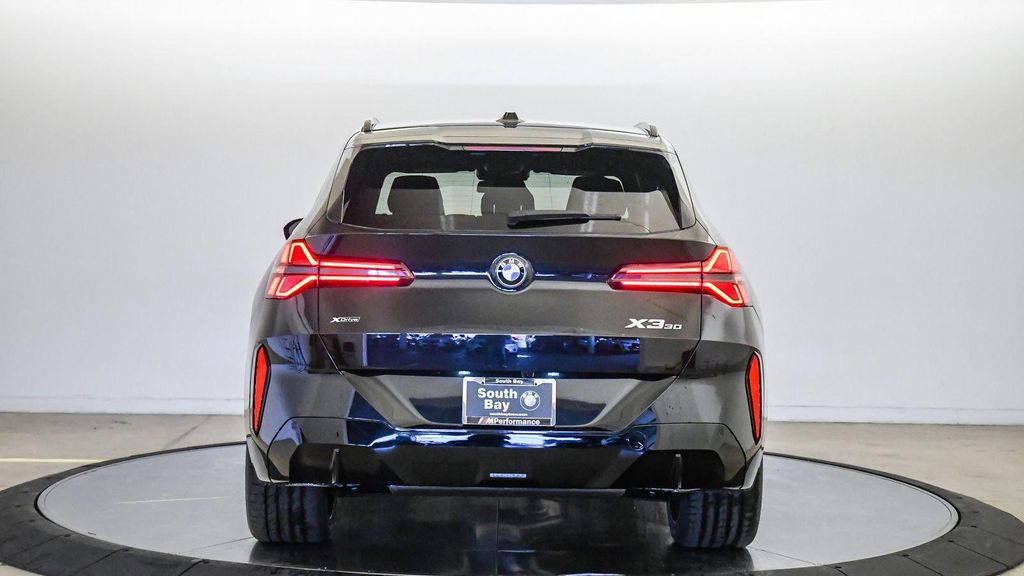 صورة 3 لـ 2026 BMW X3 30 XDRIVE