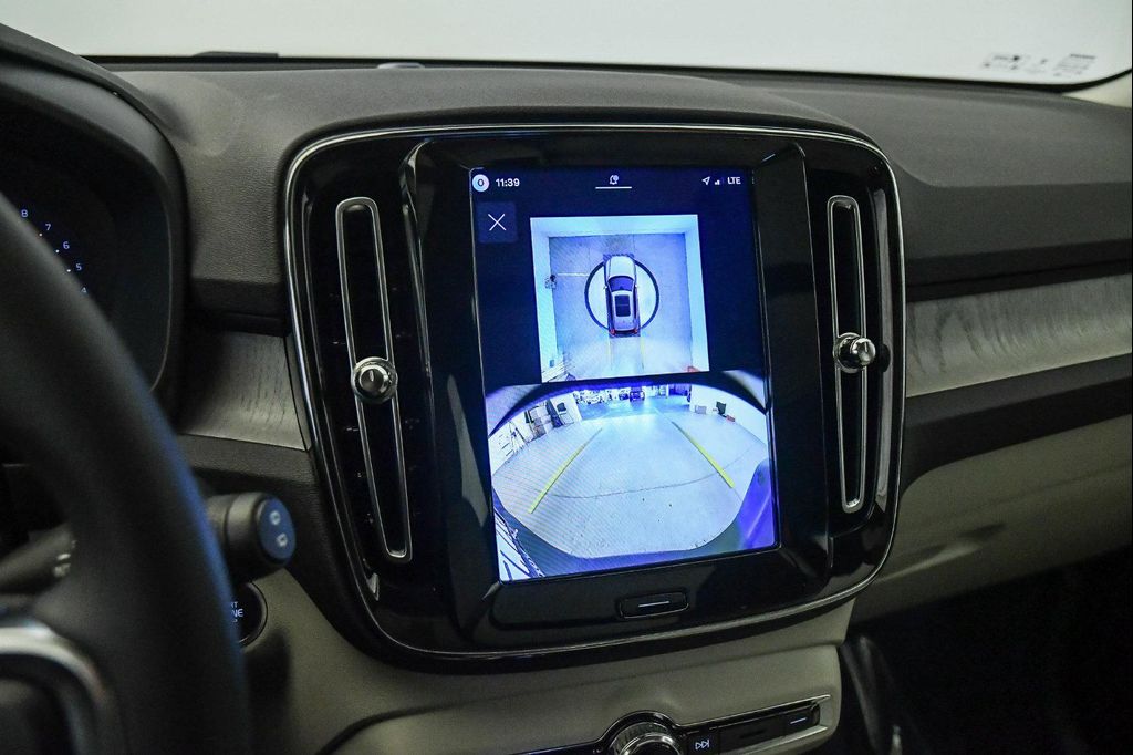 2026 Volvo XC40 PLUS, B4 FWD GAS (MILD HYBRID), DARK 缩略图 22