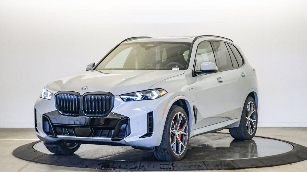 New 2026 BMW X5 PHEV xDrive50e
