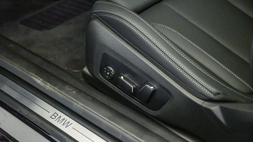 صورة مصغرة 23 لـ 2027 BMW 430 I