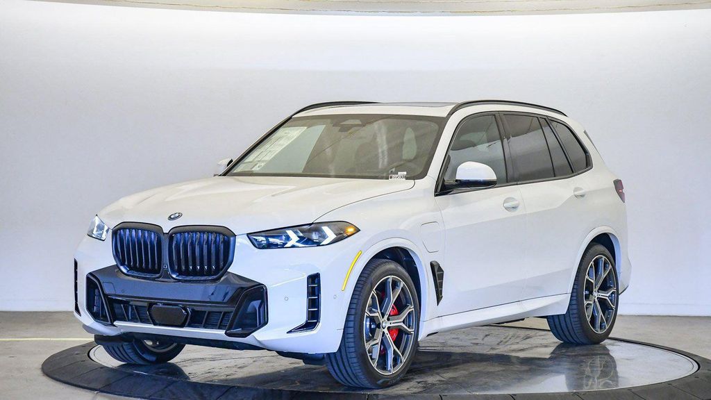 New 2026 BMW X5 PHEV xDrive50e