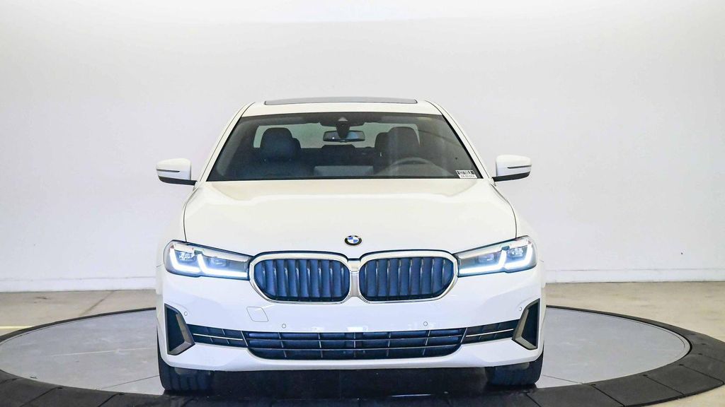 صورة 7 لـ 2023 BMW 530 I