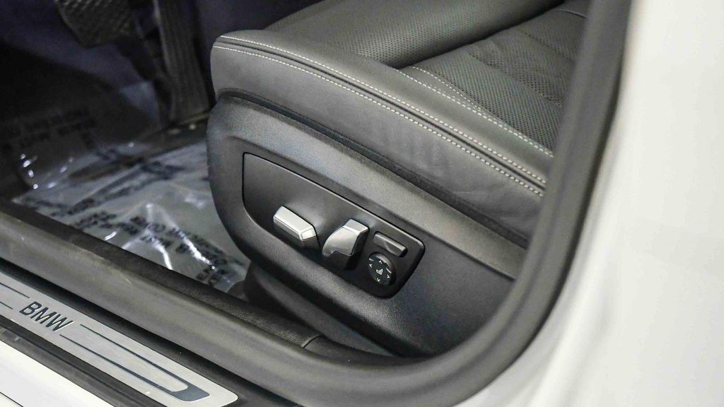 2023 BMW 530 I 缩略图 23