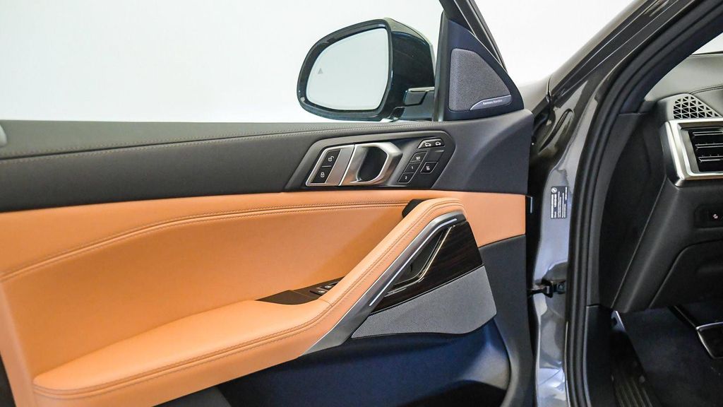 2027 BMW X6 XDRIVE40I — миниатюра 26