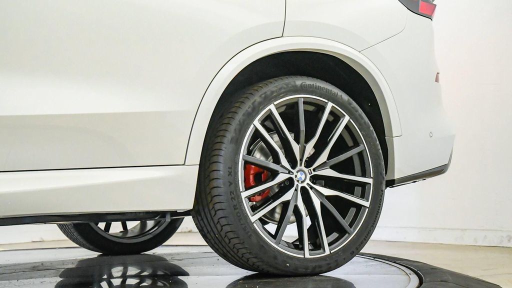 صورة مصغرة 11 لـ 2026 BMW X5 XDRIVE40I